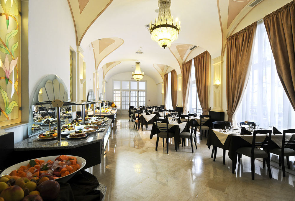 Majestic Hotel Тунис Екстериор снимка